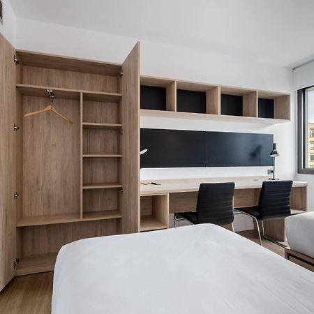 Micampus Pamplona Student Residence Eksteriør bilde