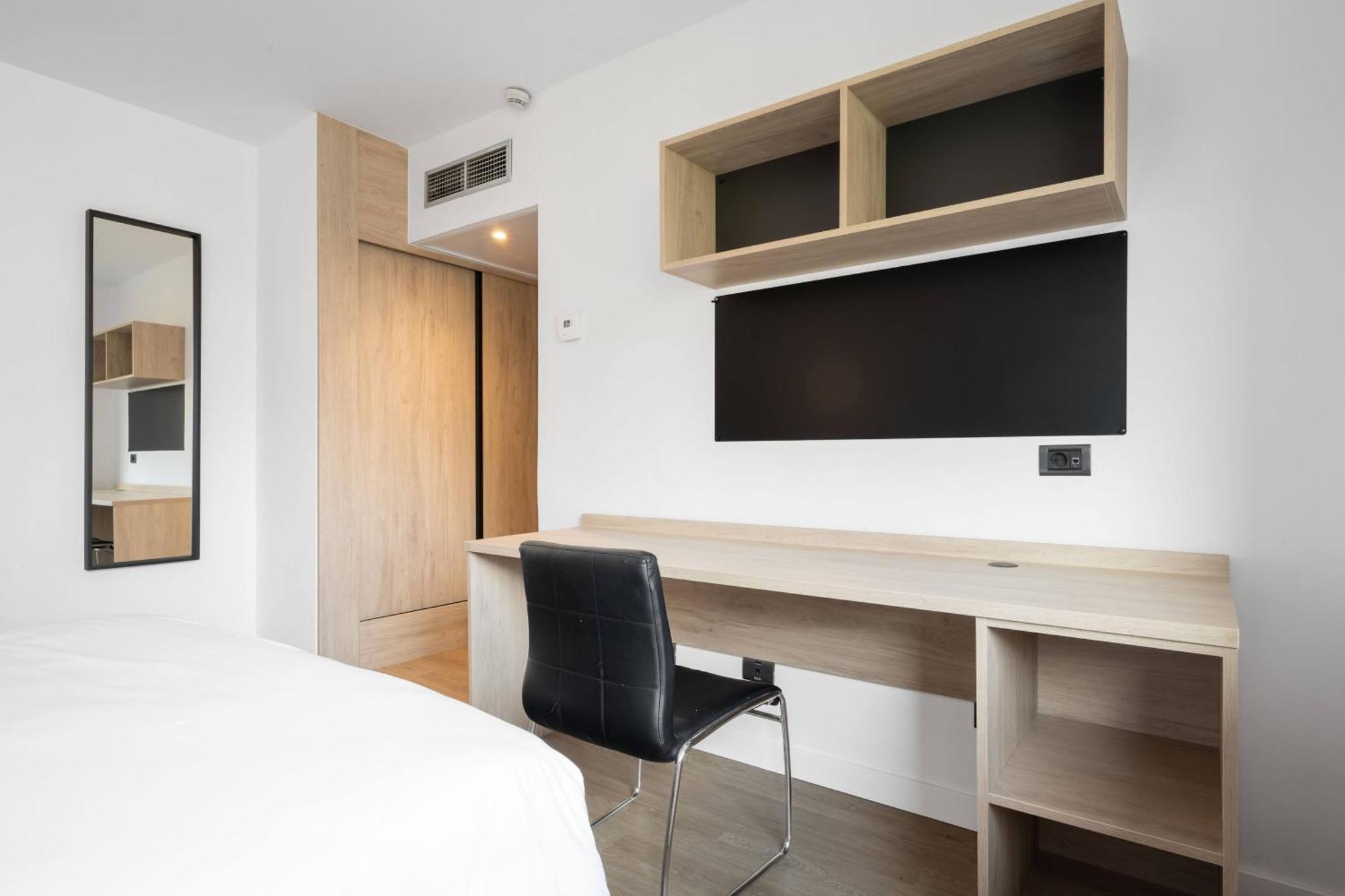 Micampus Pamplona Student Residence Eksteriør bilde