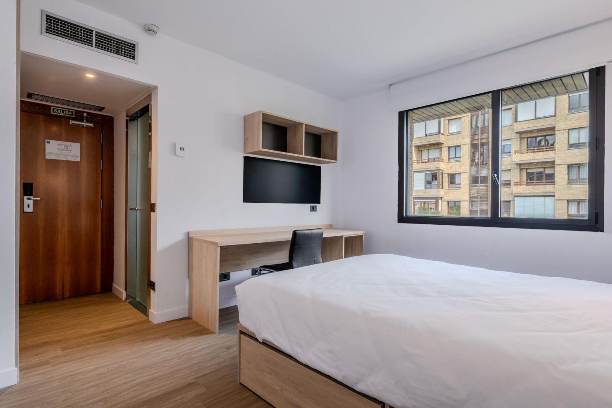 Micampus Pamplona Student Residence Eksteriør bilde