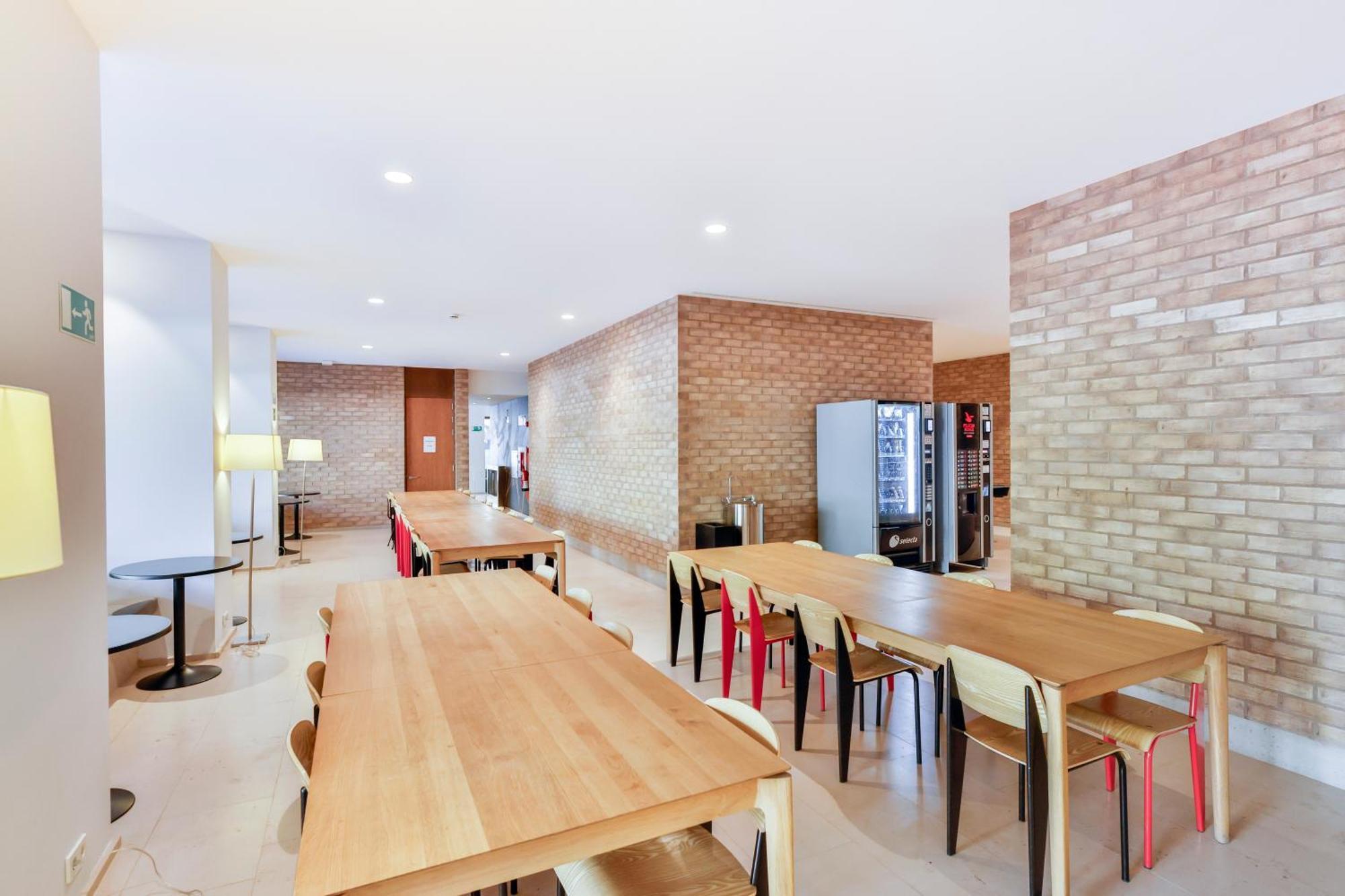 Micampus Pamplona Student Residence Eksteriør bilde